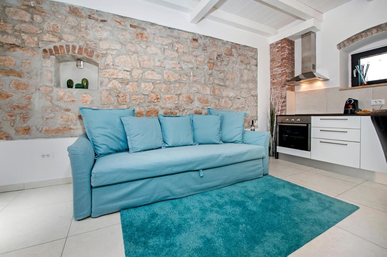 Marcus Home Ровінь Екстер'єр фото